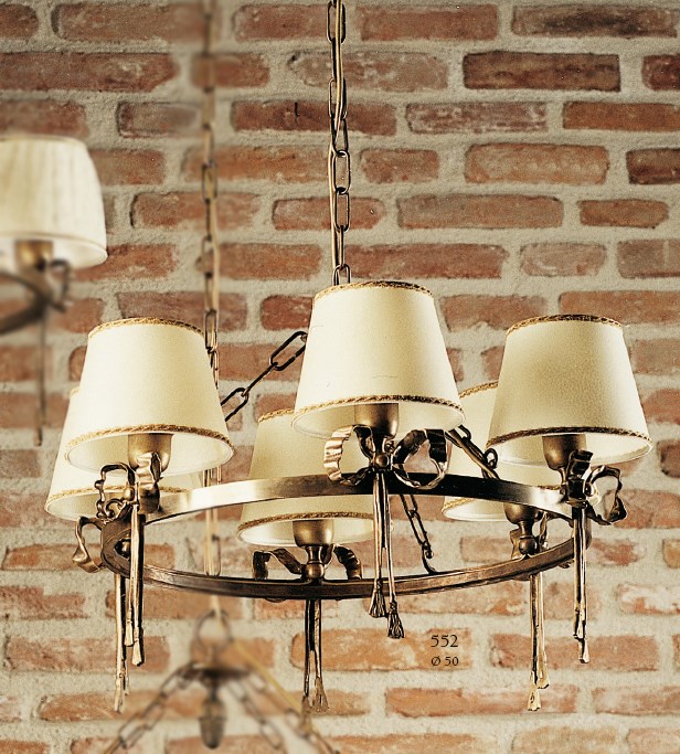 552 Chandeliers Rustic